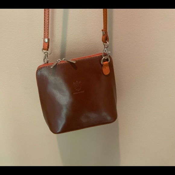 NWOT 2-tone Brown Italian Leather Crossbody Bag - Picture 8 of 12
